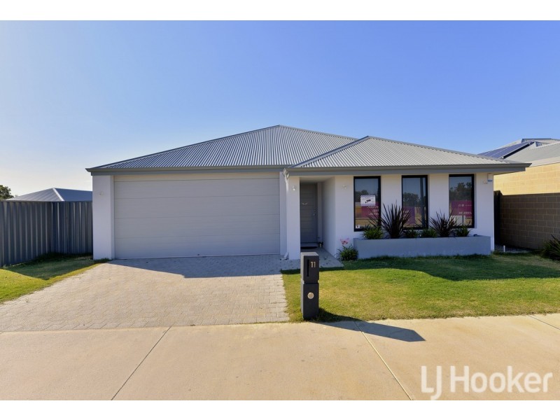 11 Lockhart Street, Coodanup WA 6210