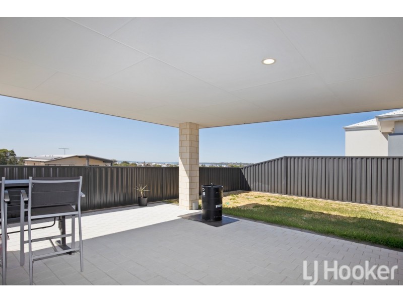 6 Delphis Way, Wannanup WA 6210