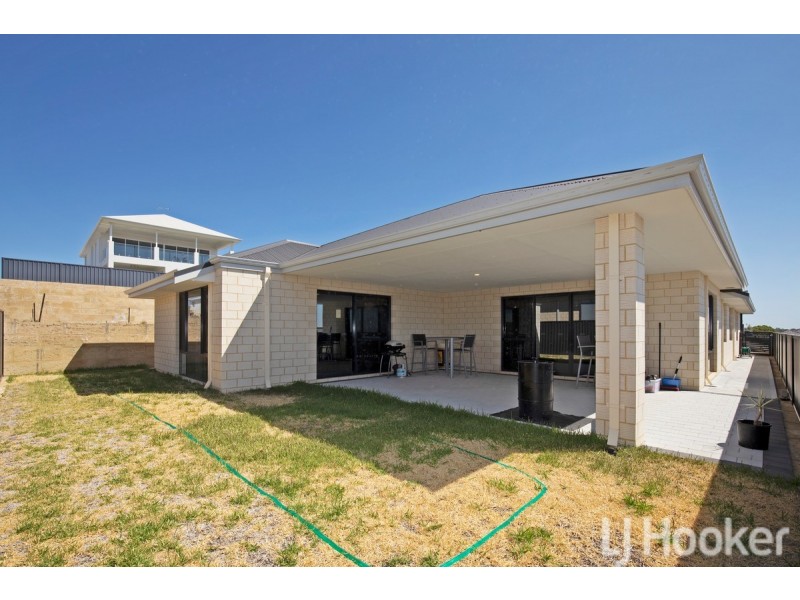 6 Delphis Way, Wannanup WA 6210