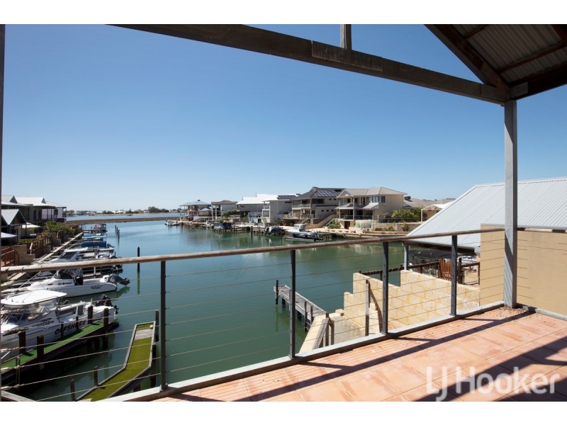 5/3 Piccolo Place, Halls Head WA 6210