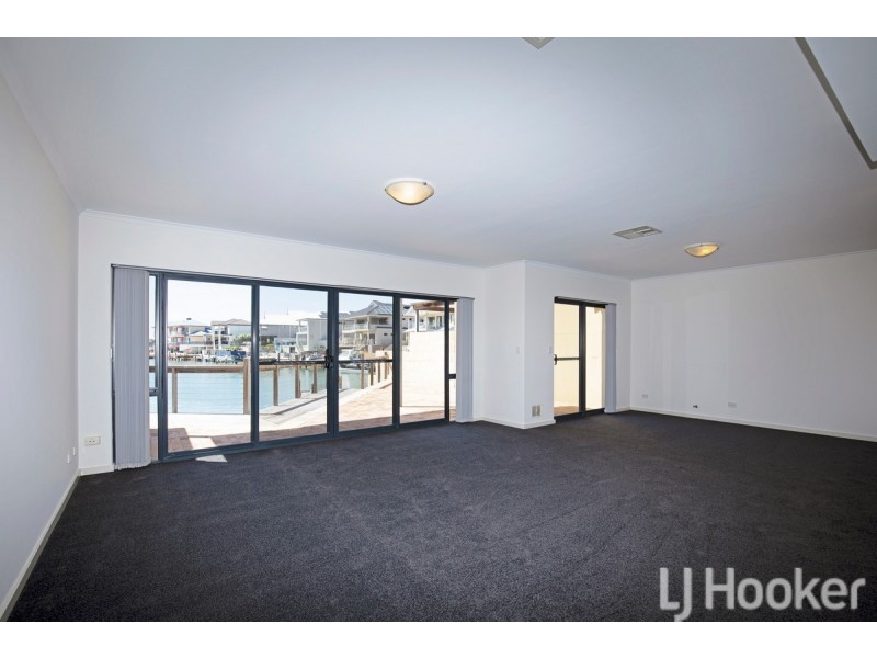 5/3 Piccolo Place, Halls Head WA 6210