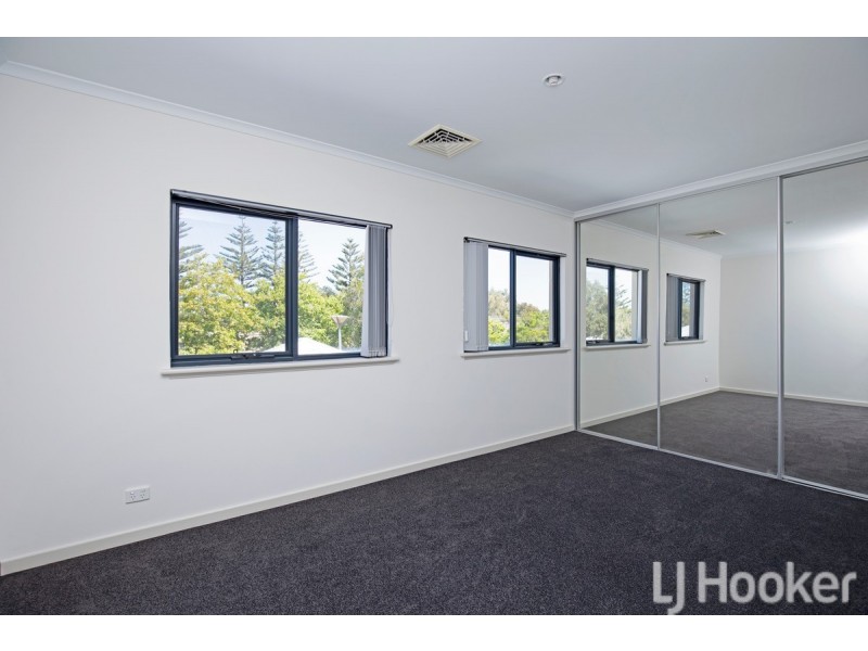 5/3 Piccolo Place, Halls Head WA 6210