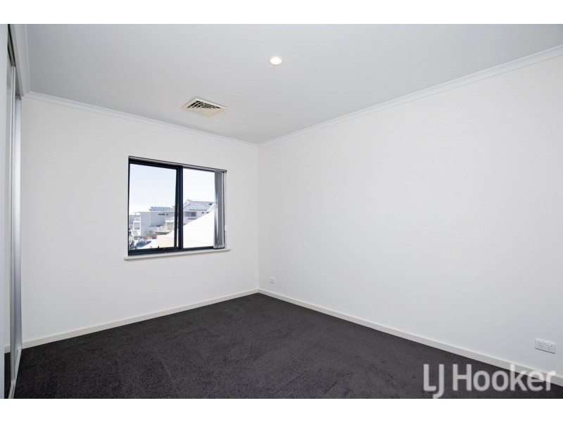 5/3 Piccolo Place, Halls Head WA 6210
