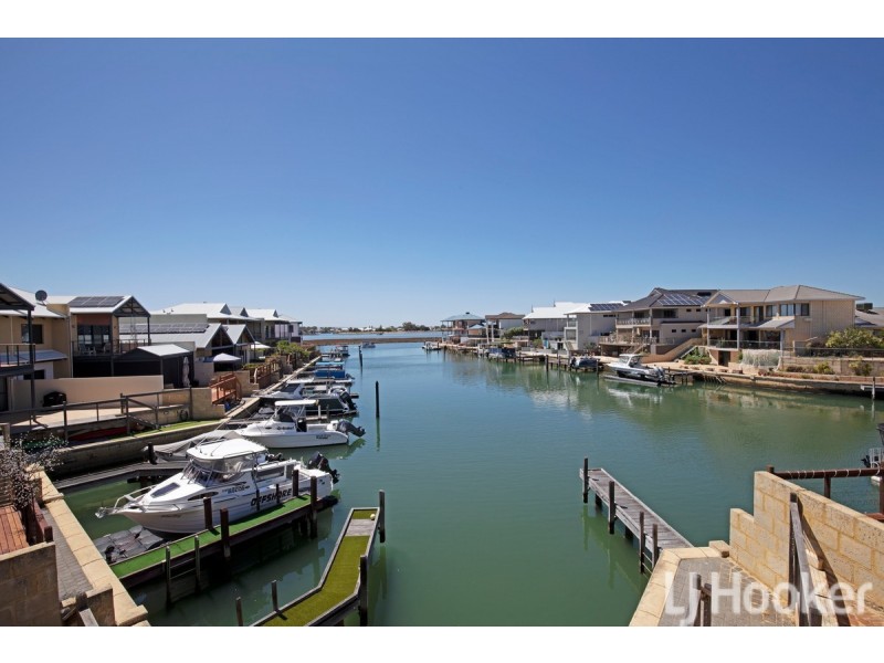 5/3 Piccolo Place, Halls Head WA 6210