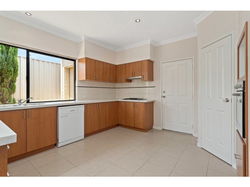 58 Lord Hobart Drive, Madora Bay WA 6210