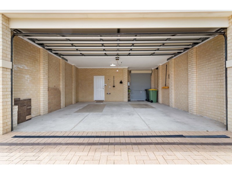 58 Lord Hobart Drive, Madora Bay WA 6210