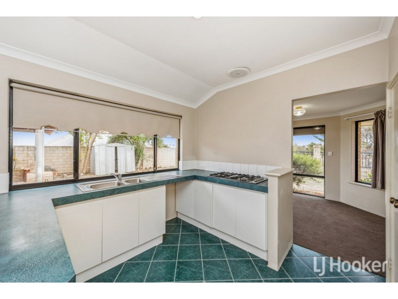 20 Batavia Avenue, Wannanup WA 6210