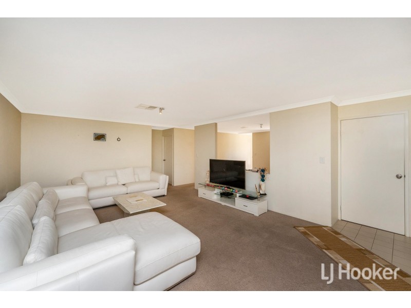 28 Camden Way, Meadow Springs WA 6210