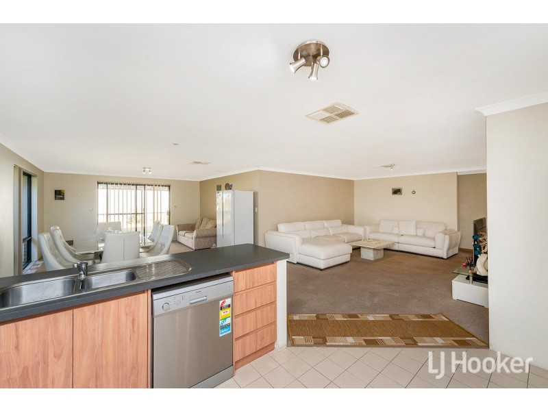 28 Camden Way, Meadow Springs WA 6210
