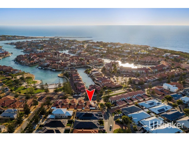 10 Westview Parade, Wannanup WA 6210