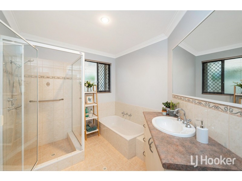 10 Westview Parade, Wannanup WA 6210