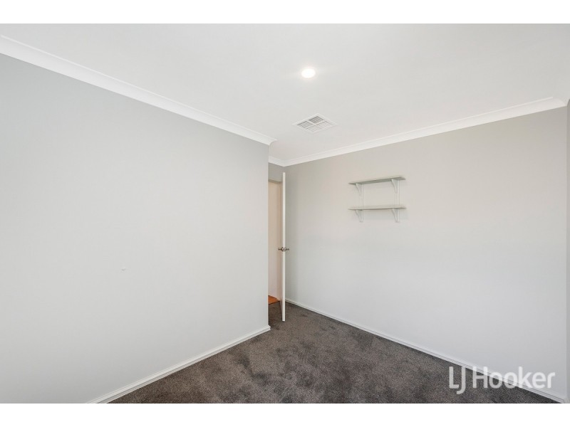 10 Kedron Place, Greenfields WA 6210