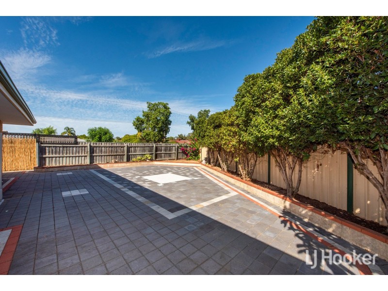 10 Kedron Place, Greenfields WA 6210