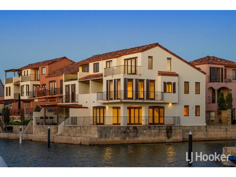 104/18 Port Quays, Wannanup WA 6210