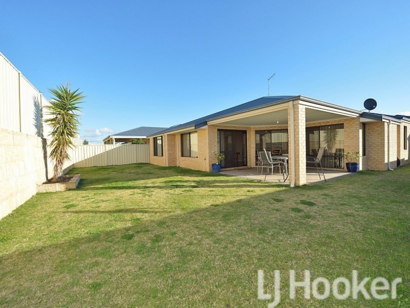 10 Balicup Way, Lakelands WA 6180