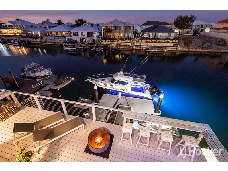 16 Sandpiper Island Retreat, Wannanup WA 6210