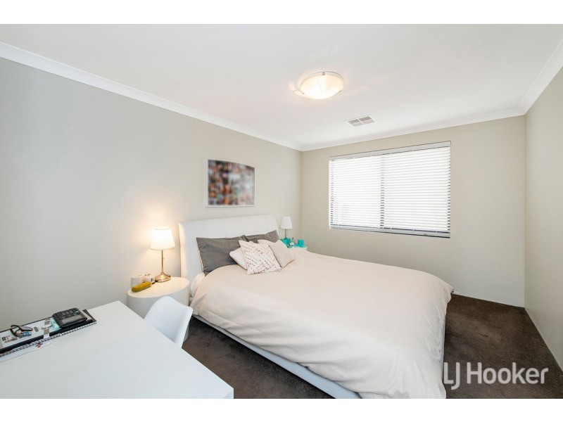 13 Seaview Place, Wannanup WA 6210