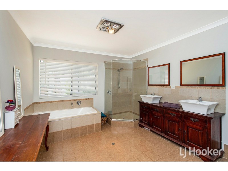 17 Touchstone Drive, Dawesville WA 6211
