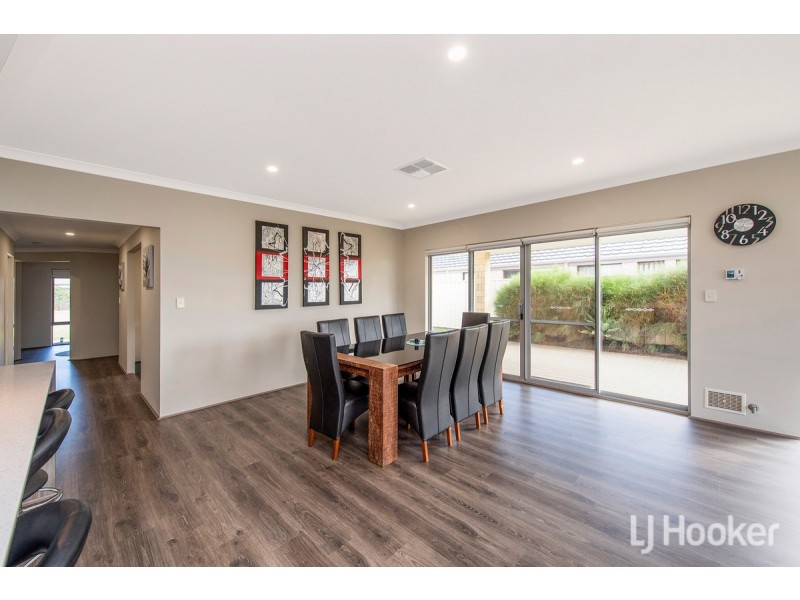 8 Dowerin Circuit, Lakelands WA 6180