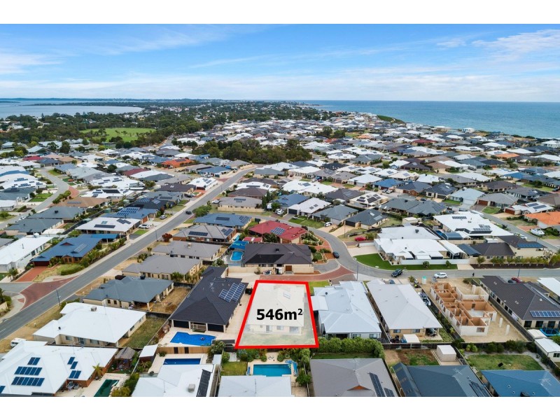 49 Marsdenia Road, Halls Head WA 6210