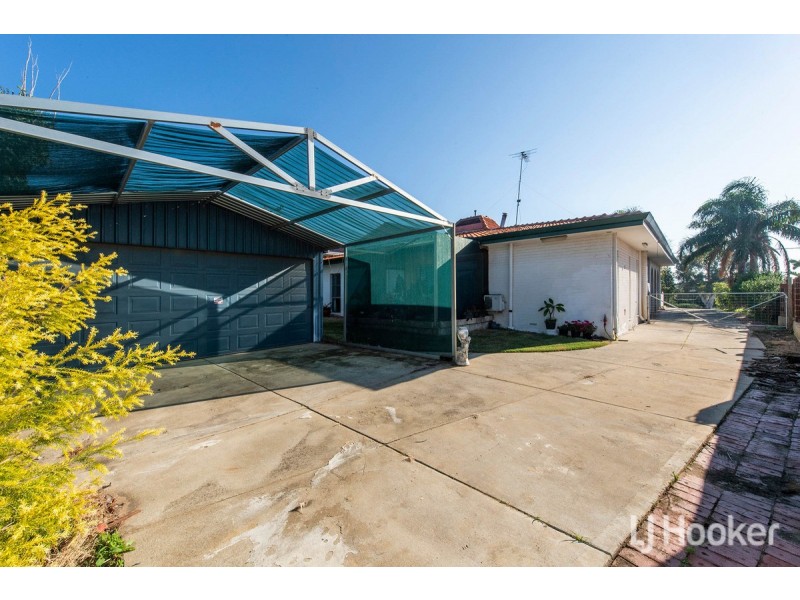 6 Muir Place, Halls Head WA 6210