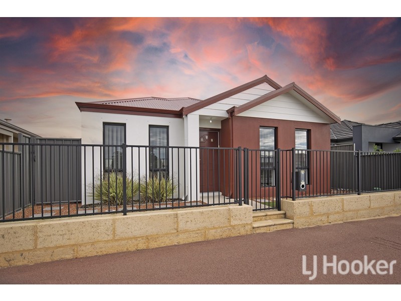212 Lake Valley Drive, Lakelands WA 6180
