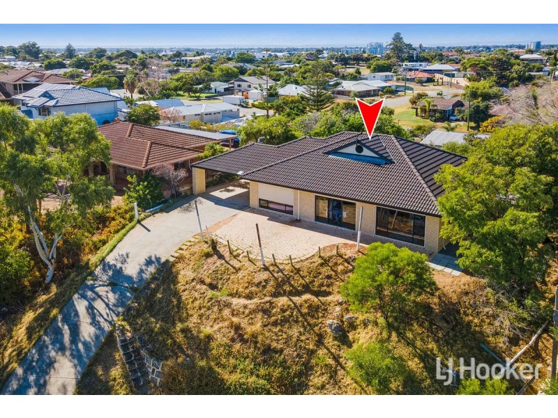 7 Allan Place, Halls Head WA 6210