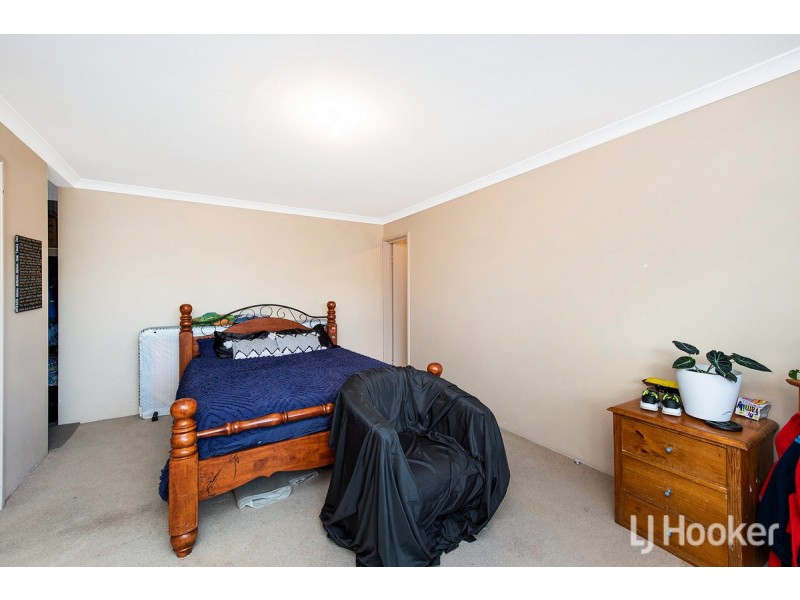 7 Allan Place, Halls Head WA 6210