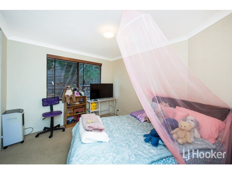 7 Allan Place, Halls Head WA 6210