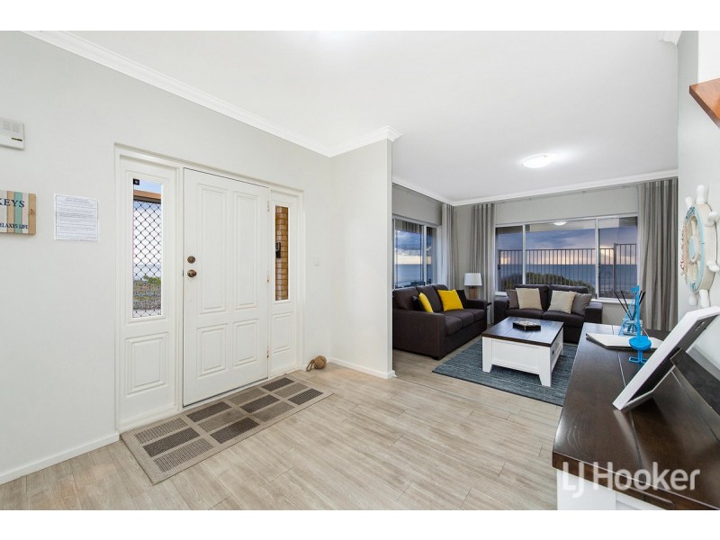 21B Caravel Way, Halls Head WA 6210