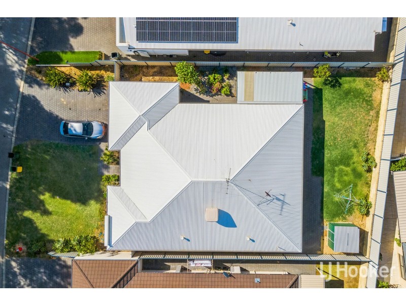 33 Jester Parkway, Meadow Springs WA 6210
