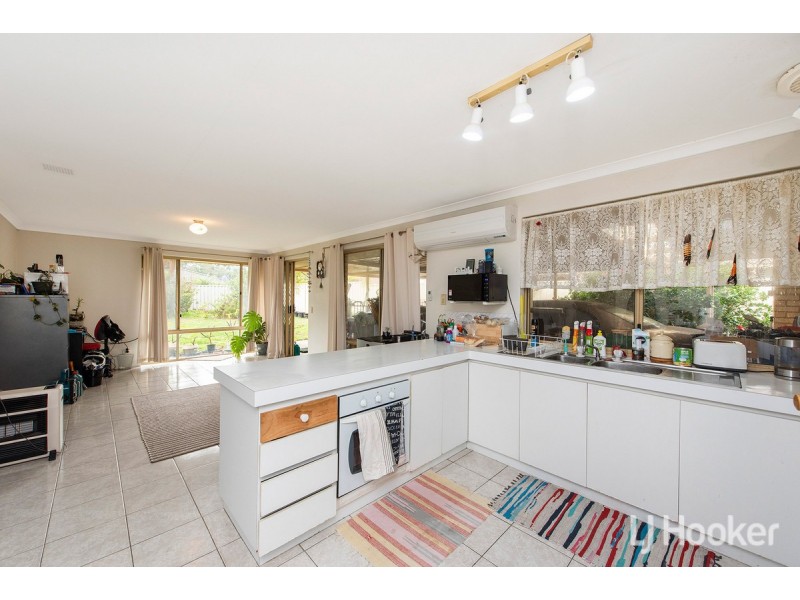 15 Reynolds Avenue, Greenfields WA 6210