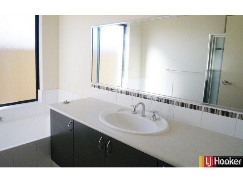 15 Bremer Way, South Yunderup WA 6208