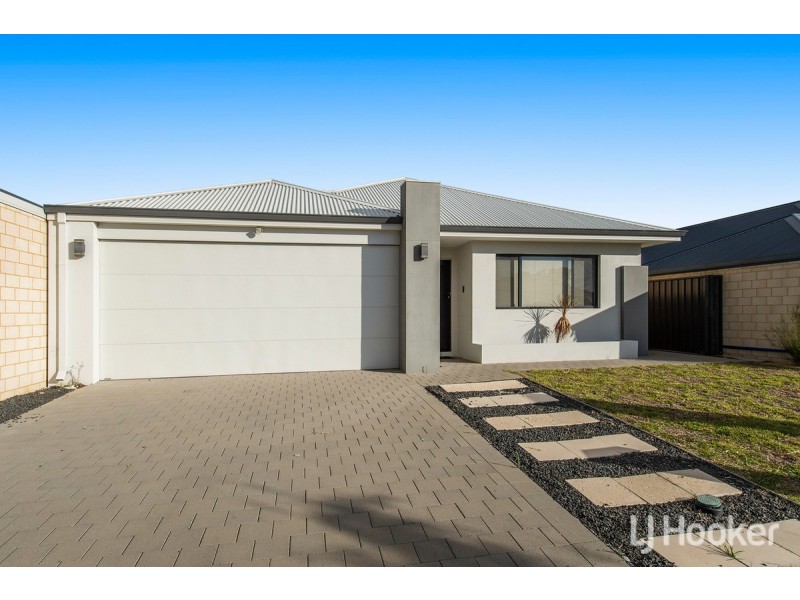 228 Lake Valley Drive, Lakelands WA 6180