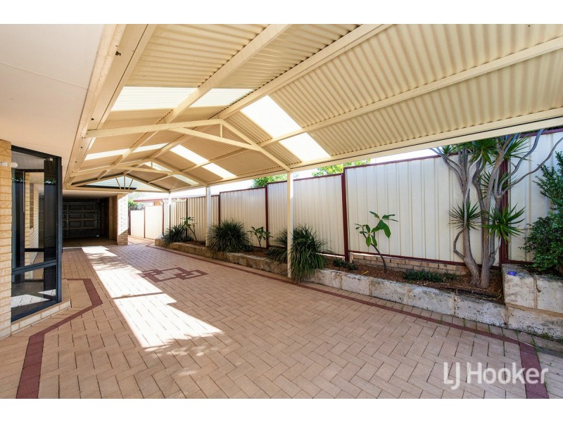 10 Rosebud Place, Halls Head WA 6210