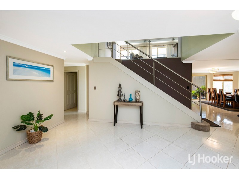 26 Princeton Drive, Wannanup WA 6210