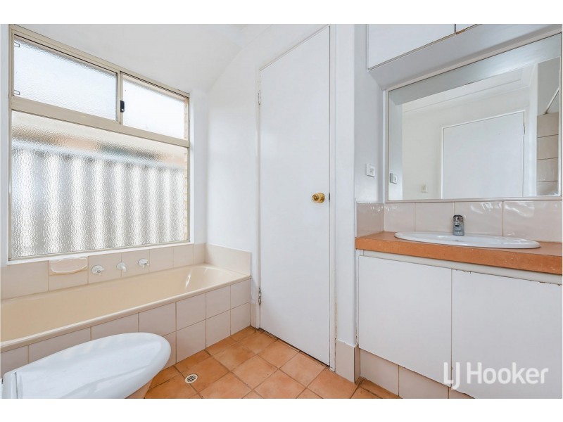 49B Templetonia Promenade, Halls Head WA 6210