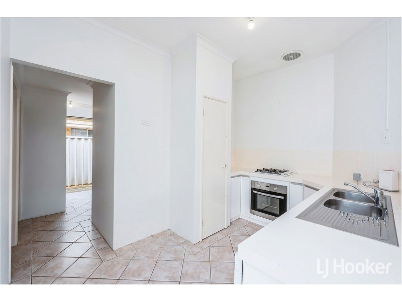 49B Templetonia Promenade, Halls Head WA 6210