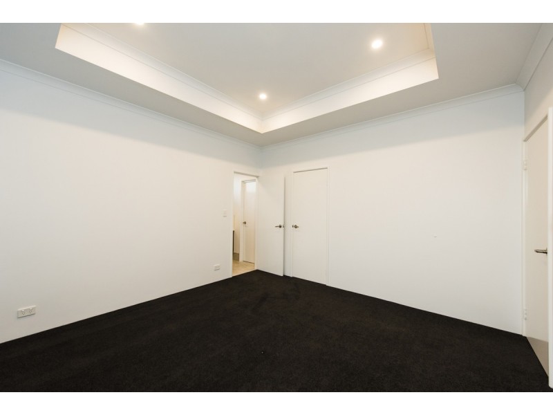 15 Possum Drive, Wannanup WA 6210