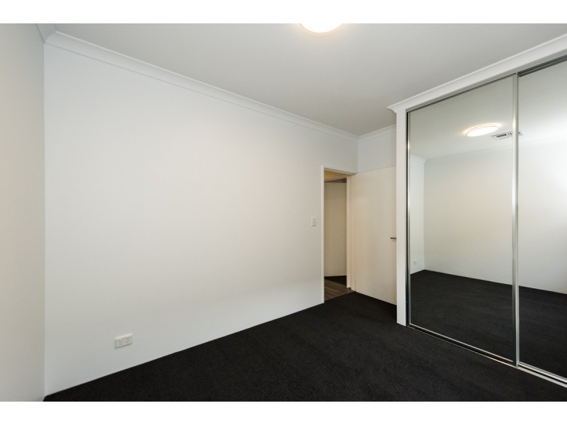 15 Possum Drive, Wannanup WA 6210