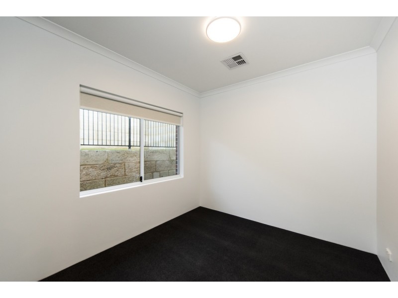 15 Possum Drive, Wannanup WA 6210