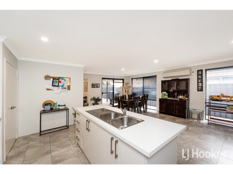 59 Gooljak Rise, Lakelands WA 6180