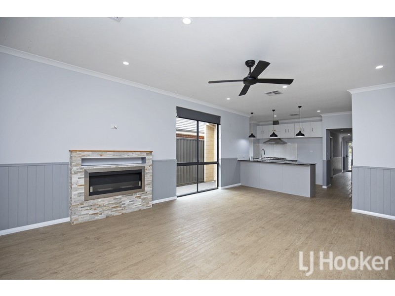 15 Hawdon Road, Lakelands WA 6180