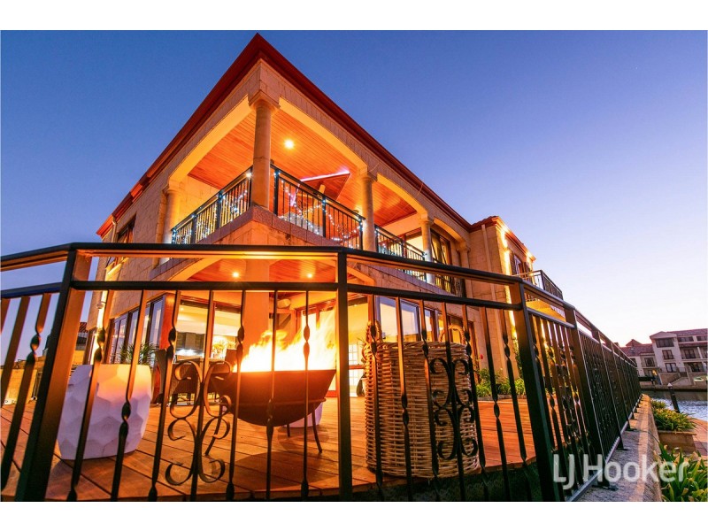 60/18 Port Quays, Wannanup WA 6210