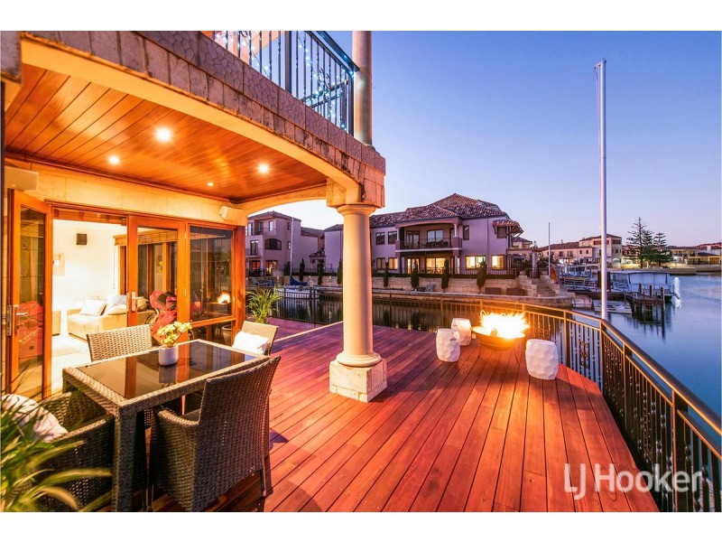 60/18 Port Quays, Wannanup WA 6210