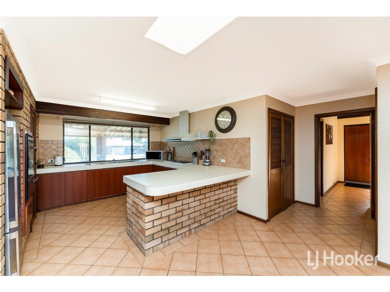 1 Yukon Close, Greenfields WA 6210