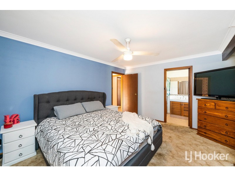 1 Yukon Close, Greenfields WA 6210