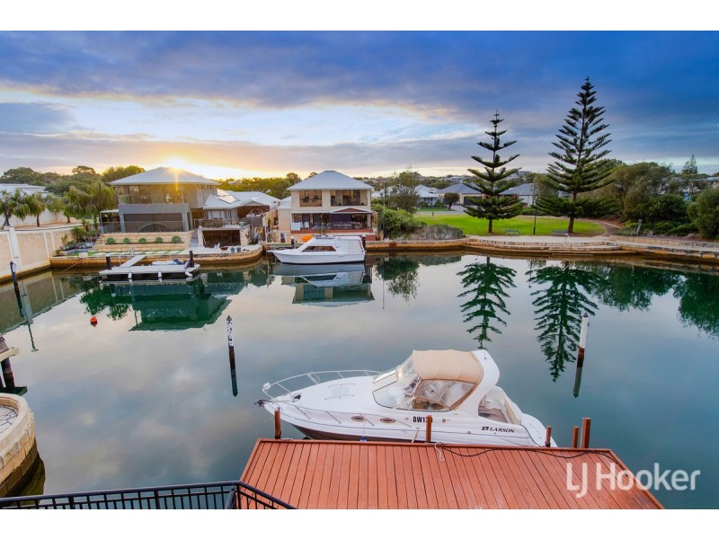 3 Sandpiper Island Retreat, Wannanup WA 6210