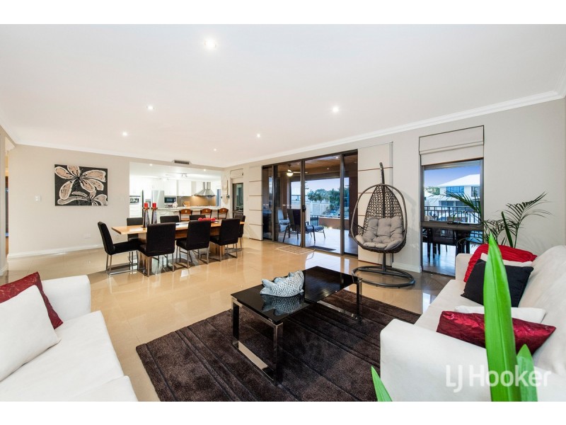 3 Sandpiper Island Retreat, Wannanup WA 6210