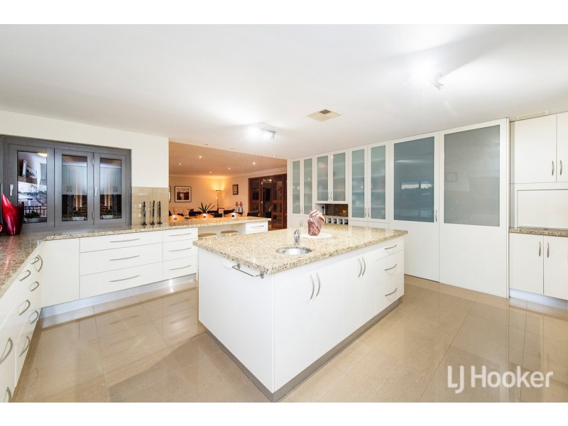 3 Sandpiper Island Retreat, Wannanup WA 6210